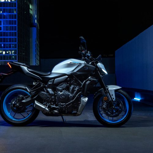 2025-Yamaha-MT07AS-EU-Ice_Storm-Static-004-03