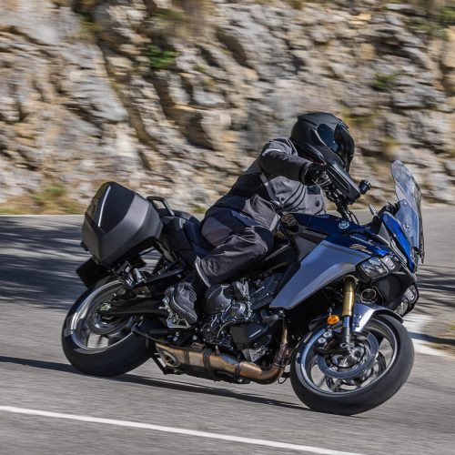 2025-Yamaha-MT09ATRDXCS-EU-Cobalt_Blue-Action-010-03